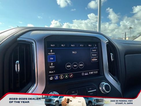 Used 2020 GMC Sierra 1500 SLT w/ SLT Premium Plus Package image 32