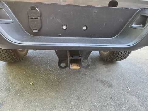 Used 2020 Jeep Gladiator Overland w/ Popular Equipment Package AWD/4WD image 5