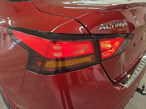 Used 2022 Nissan Altima 2.5 SL AWD/4WD image 34