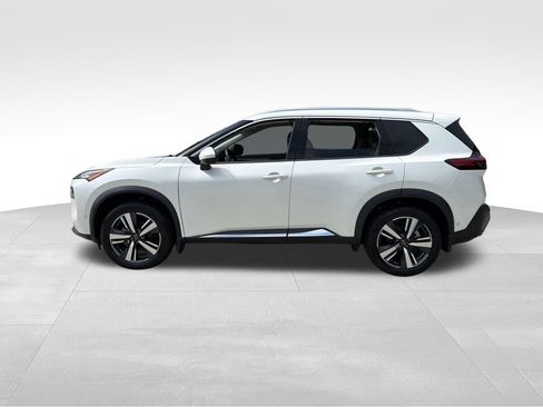 Used 2023 Nissan Rogue SL w/ SL Premium Package FWD image 4
