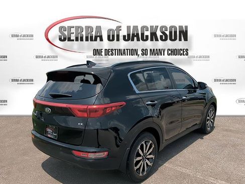 Used 2018 Kia Sportage EX w/ EX Technology Package FWD image 8