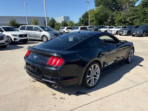Used 2018 Ford Mustang Premium RWD image 5