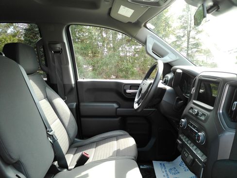 Certified 2024 Chevrolet Silverado 1500 Custom Trail Boss AWD/4WD image 16