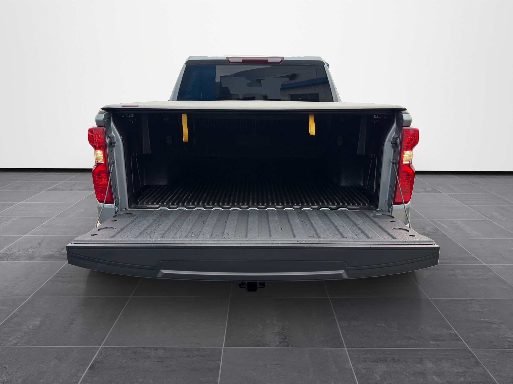 Used 2023 Chevrolet Silverado 1500 Custom w/ 2.7L Blackout Package AWD/4WD image 25