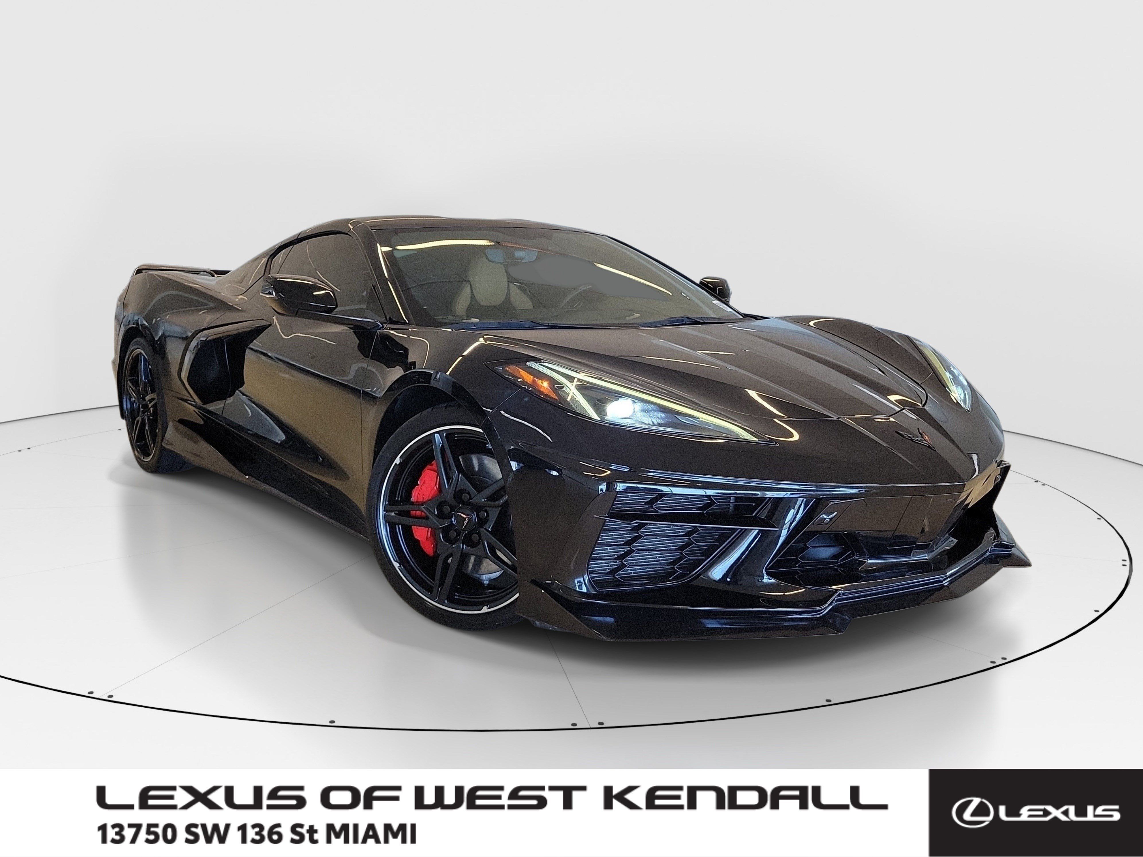 Used 2022 Chevrolet Corvette Stingray Premium Cpe w/ Z51 Performance Package RWD image 1