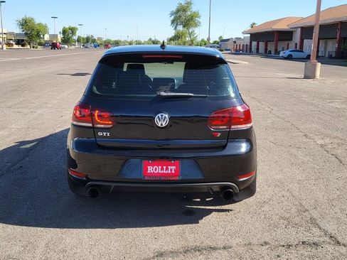 Used 2014 Volkswagen GTI Driver's Edition FWD image 9