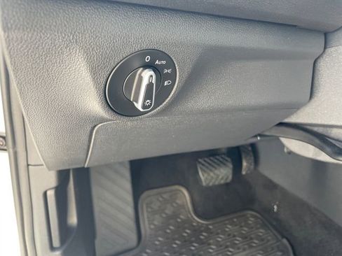 Used 2022 Volkswagen Jetta SE image 27