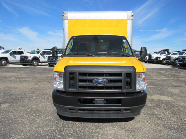 Used 2022 Ford E-350 and Econoline 350 Super Duty RWD image 8