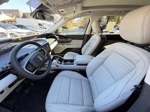 New 2026 Lincoln Nautilus Reserve image 15