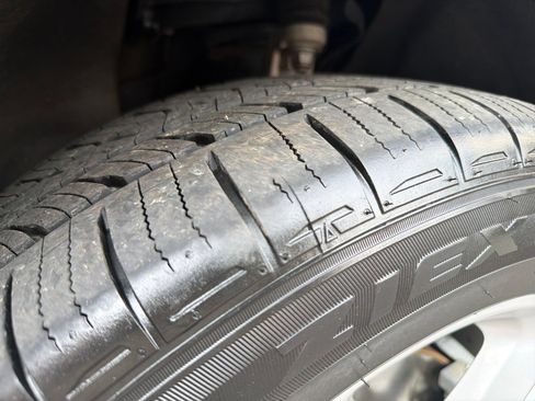 Used 2022 Dodge Durango GT AWD/4WD image 32