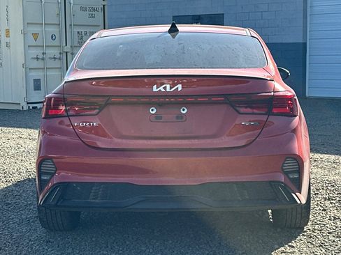 Used 2022 Kia Forte GT-Line w/ GT-Line Premium Package FWD image 6