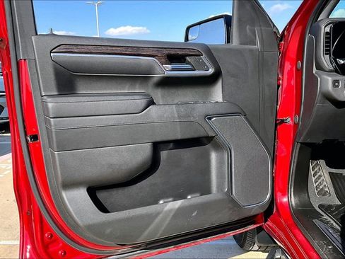 Used 2023 GMC Sierra 1500 Elevation image 21