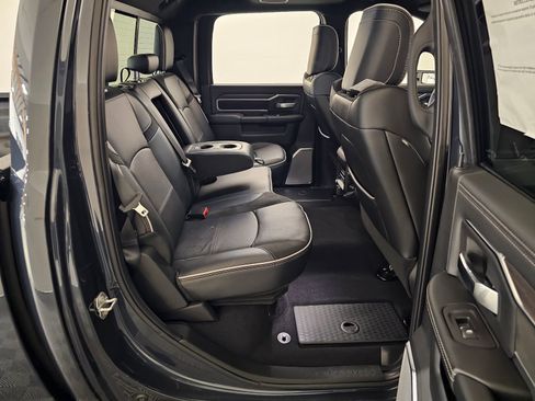 New 2026 RAM 2500 Laramie AWD/4WD image 26