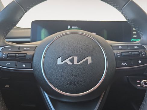 Certified 2025 Kia K5 GT-Line w/ GT-Line Premium Package FWD image 11