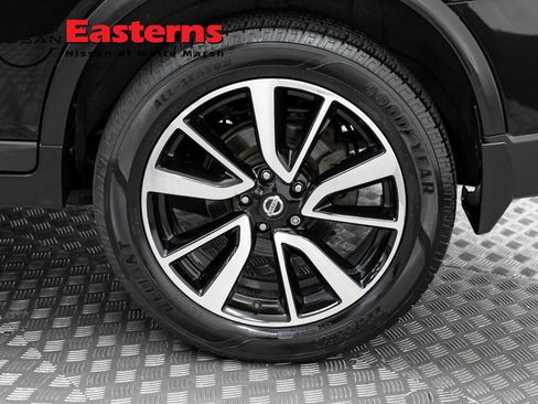Used 2019 Nissan Rogue SL w/ Premium Package AWD/4WD image 34