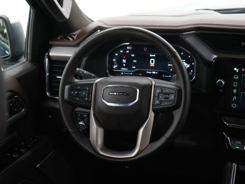 Used 2025 GMC Sierra 1500 Denali w/ Denali Reserve Package AWD/4WD image 14