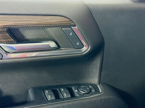 Used 2023 Chevrolet Silverado 1500 LT w/ Convenience Package II image 12