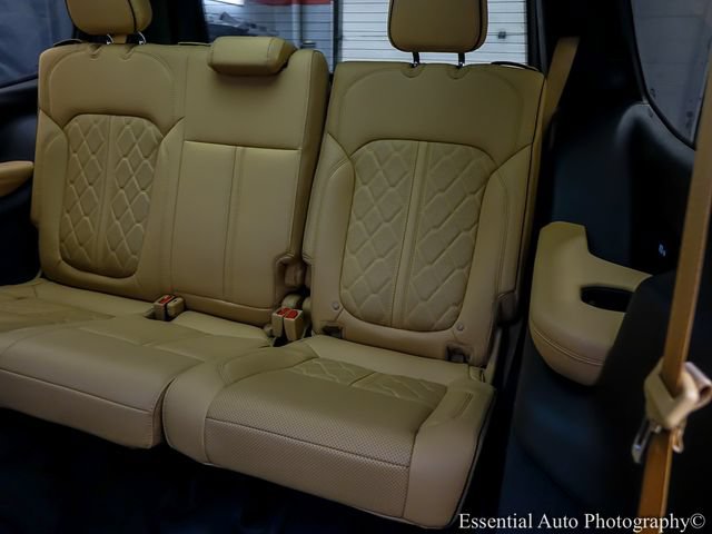 Used 2022 Jeep Grand Wagoneer Series III AWD/4WD image 17