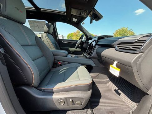 New 2026 GMC Acadia AT4 w/ Super Cruise Package image 37