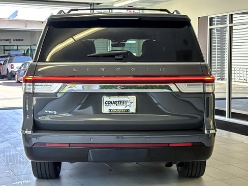 Used 2024 Lincoln Navigator L Black Label AWD/4WD image 5