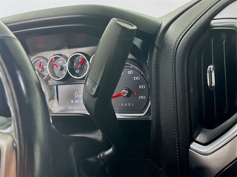 Used 2019 Chevrolet Silverado 1500 RST image 16