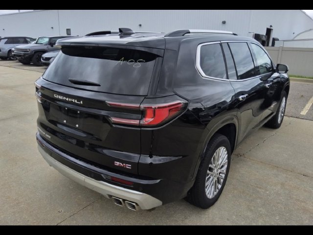 Used 2026 GMC Acadia Denali AWD/4WD image 3
