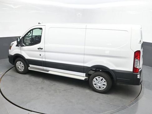 Used 2025 Ford Transit 250 Low Roof w/ Exterior Upgrade Package RWD image 25