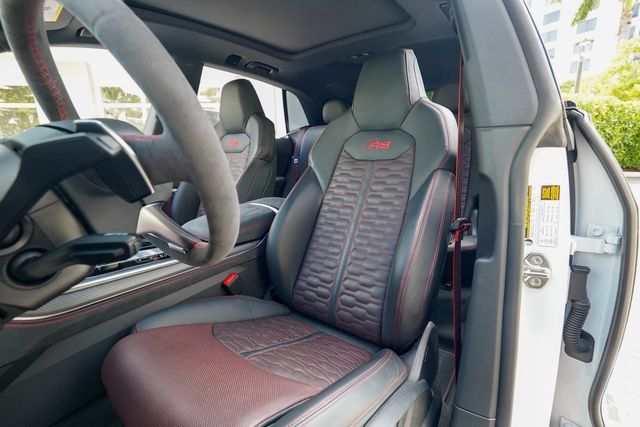 Used 2026 Audi RS Q8 performance AWD/4WD image 59
