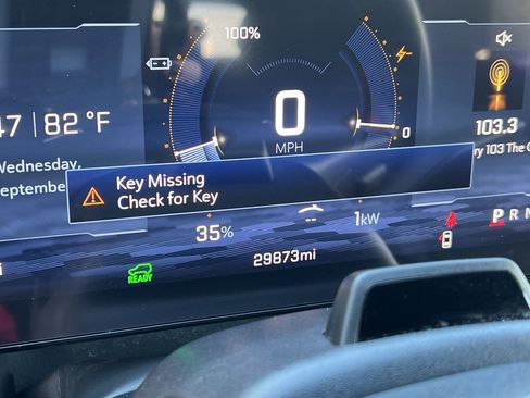 Certified 2024 Chevrolet Equinox EV RS FWD image 16