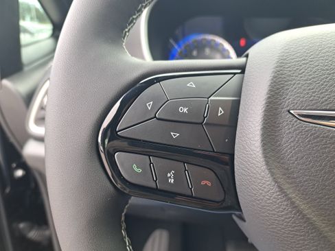 New 2026 Chrysler Pacifica Select w/ S Appearance Package image 13