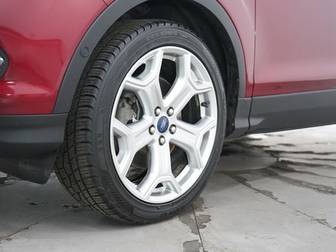 Used 2019 Ford Escape Titanium w/ U9j03 - Titanium Tow Package image 29