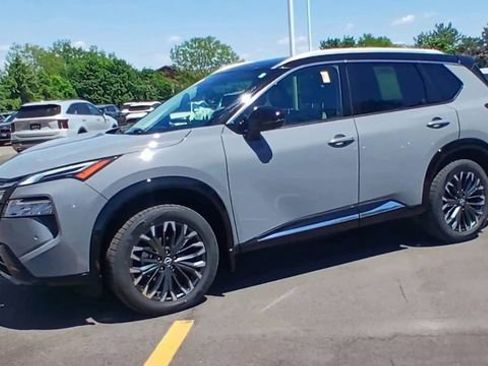 Used 2024 Nissan Rogue Platinum w/ Platinum Premium Package AWD/4WD image 7