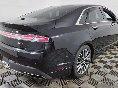 Used 2017 Lincoln MKZ Select image 8