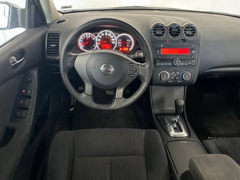 Used 2010 Nissan Altima 2.5 S FWD image 31