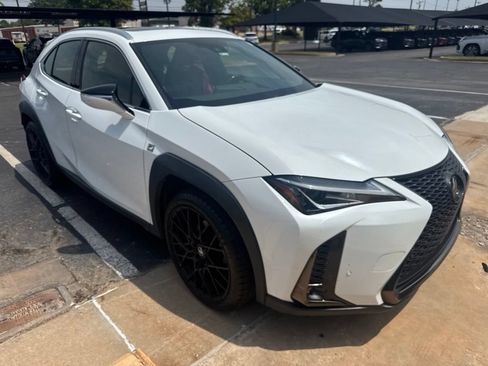 Used 2019 Lexus UX 200 F Sport w/ F Sport Premium Package FWD image 2