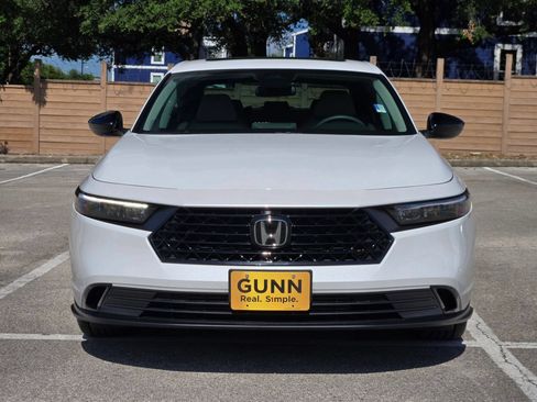 Used 2025 Honda Accord SE image 9