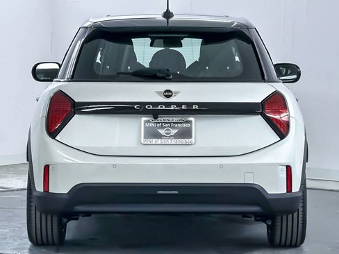 New 2026 MINI Cooper 4-Door Hardtop image 7