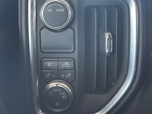 Used 2021 GMC Sierra 1500 Elevation image 31