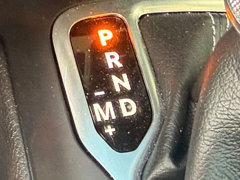 Certified 2025 Jeep Gladiator Sport image 18