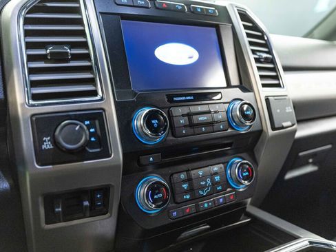 Used 2017 Ford F250 Platinum w/ Platinum Ultimate Package image 12