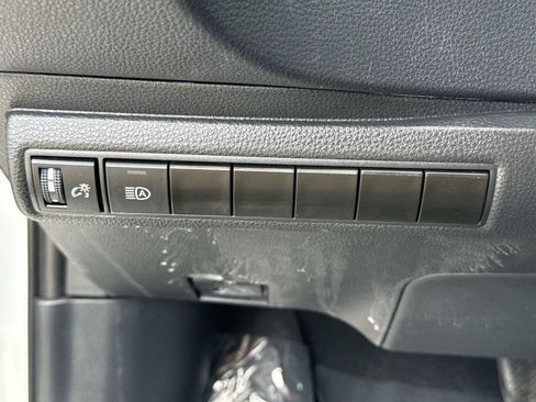 Used 2024 Toyota Corolla LE FWD image 38
