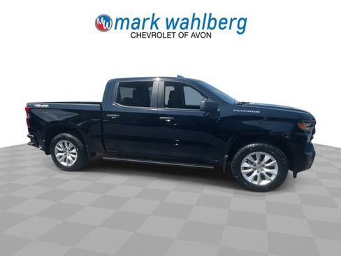Used 2023 Chevrolet Silverado 1500 Custom AWD/4WD image 9
