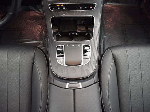 Used 2021 Mercedes-Benz E 350 4MATIC Sedan w/ Premium Package image 14