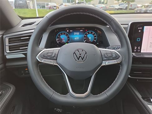 New 2026 Volkswagen Atlas Cross Sport SE AWD/4WD image 14