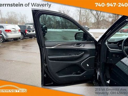 Used 2021 Jeep Grand Cherokee L Limited image 13