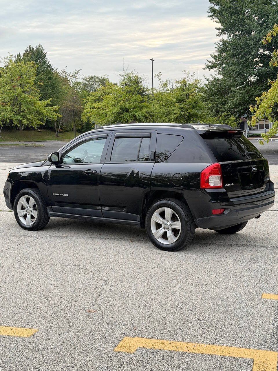 Used 2013 Jeep Compass Latitude AWD/4WD image 4