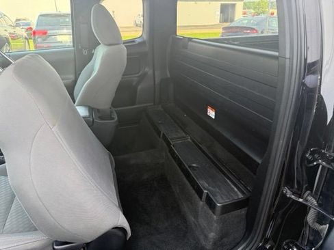 Used 2021 Toyota Tacoma SR AWD/4WD image 19