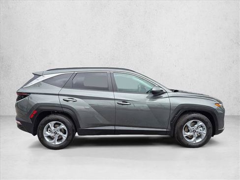 Used 2023 Hyundai Tucson SEL FWD image 4