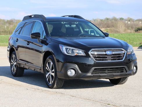 Used 2019 Subaru Outback 2.5i Limited image 4