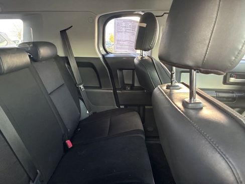 Used 2010 Toyota FJ Cruiser 4WD image 23